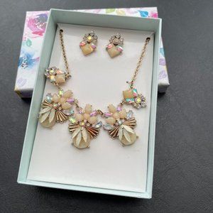 K & m Accessories necklace and pierced earring set